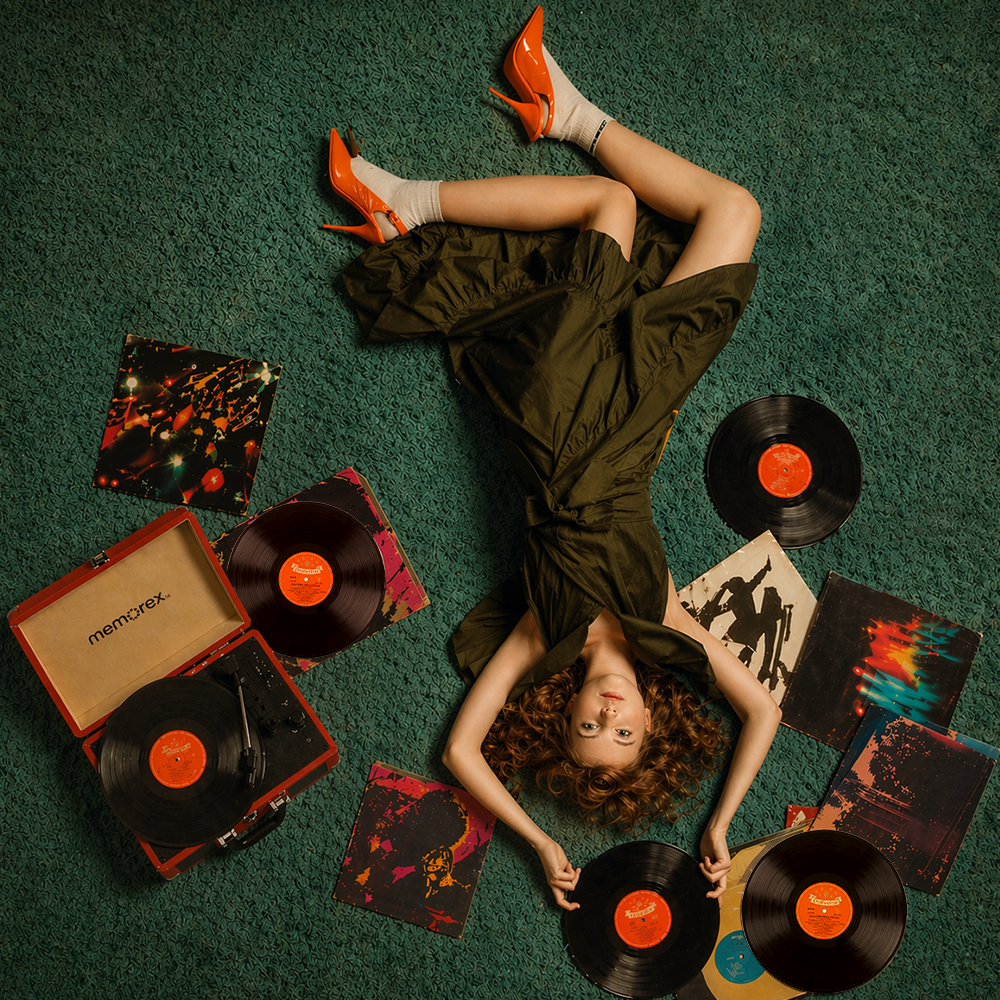 Suitcase Portable Vinyl Turntable with Speakers